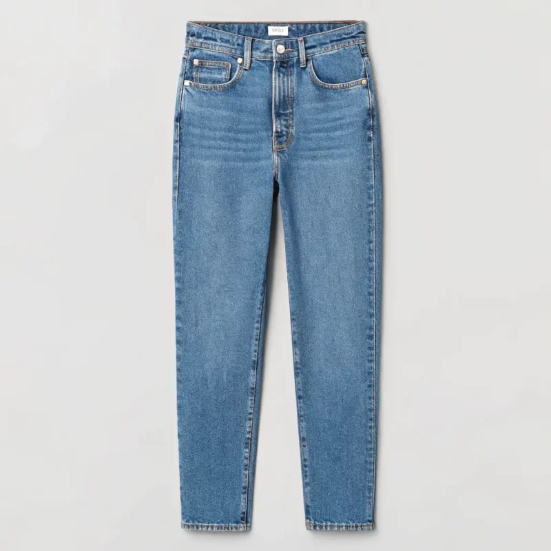 High-Waisted Jeans